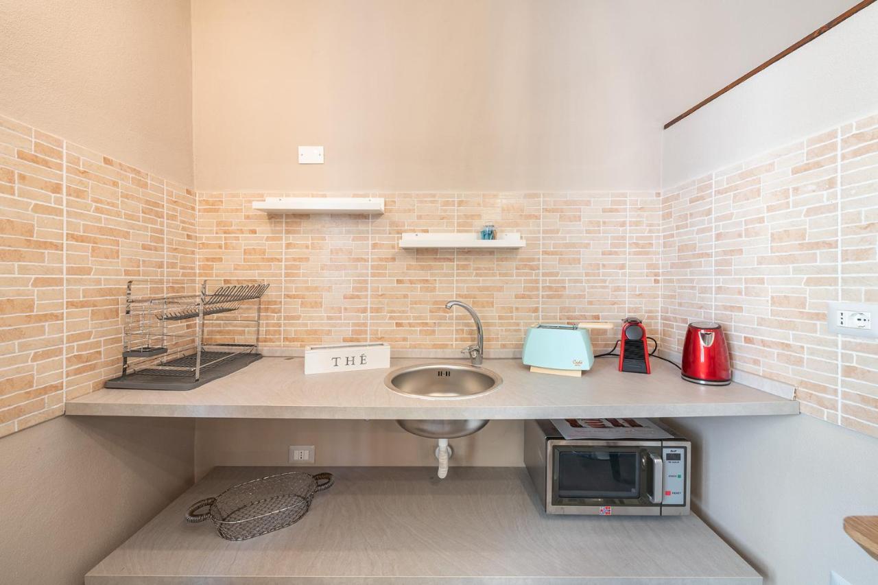 קליארי Promenade Boutique Rooms - City Centre מראה חיצוני תמונה