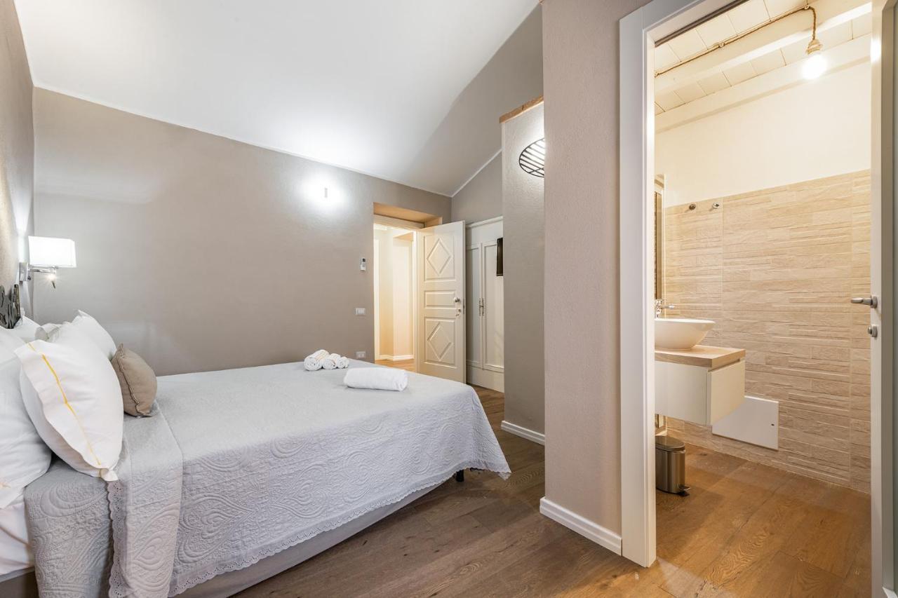 קליארי Promenade Boutique Rooms - City Centre מראה חיצוני תמונה