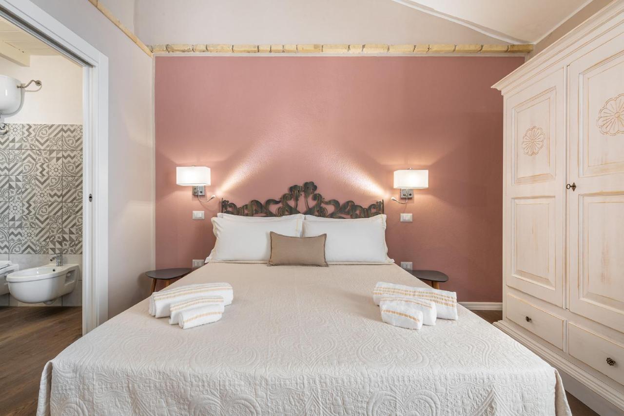 קליארי Promenade Boutique Rooms - City Centre מראה חיצוני תמונה