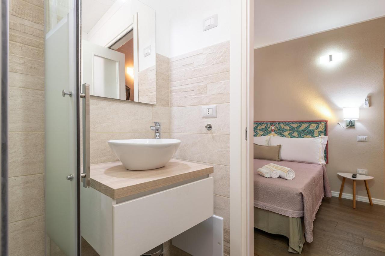 קליארי Promenade Boutique Rooms - City Centre מראה חיצוני תמונה