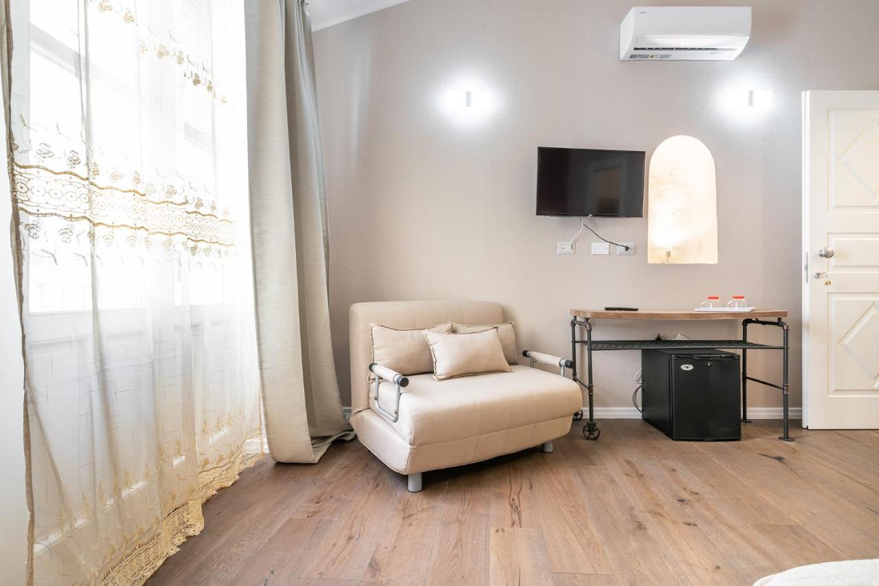קליארי Promenade Boutique Rooms - City Centre מראה חיצוני תמונה