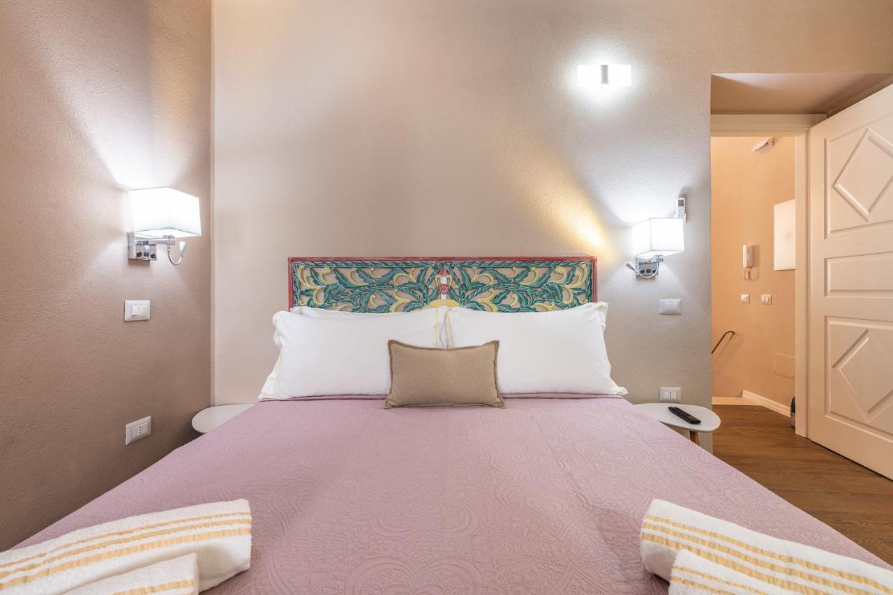 קליארי Promenade Boutique Rooms - City Centre מראה חיצוני תמונה