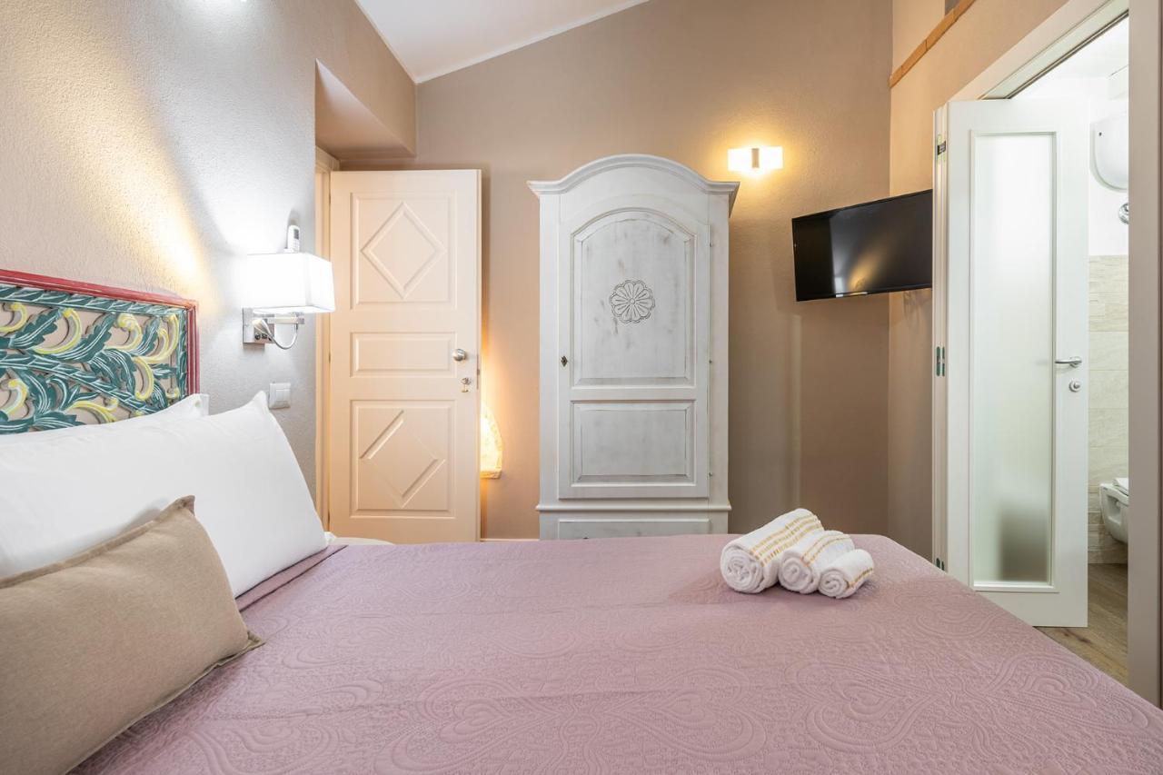 קליארי Promenade Boutique Rooms - City Centre מראה חיצוני תמונה